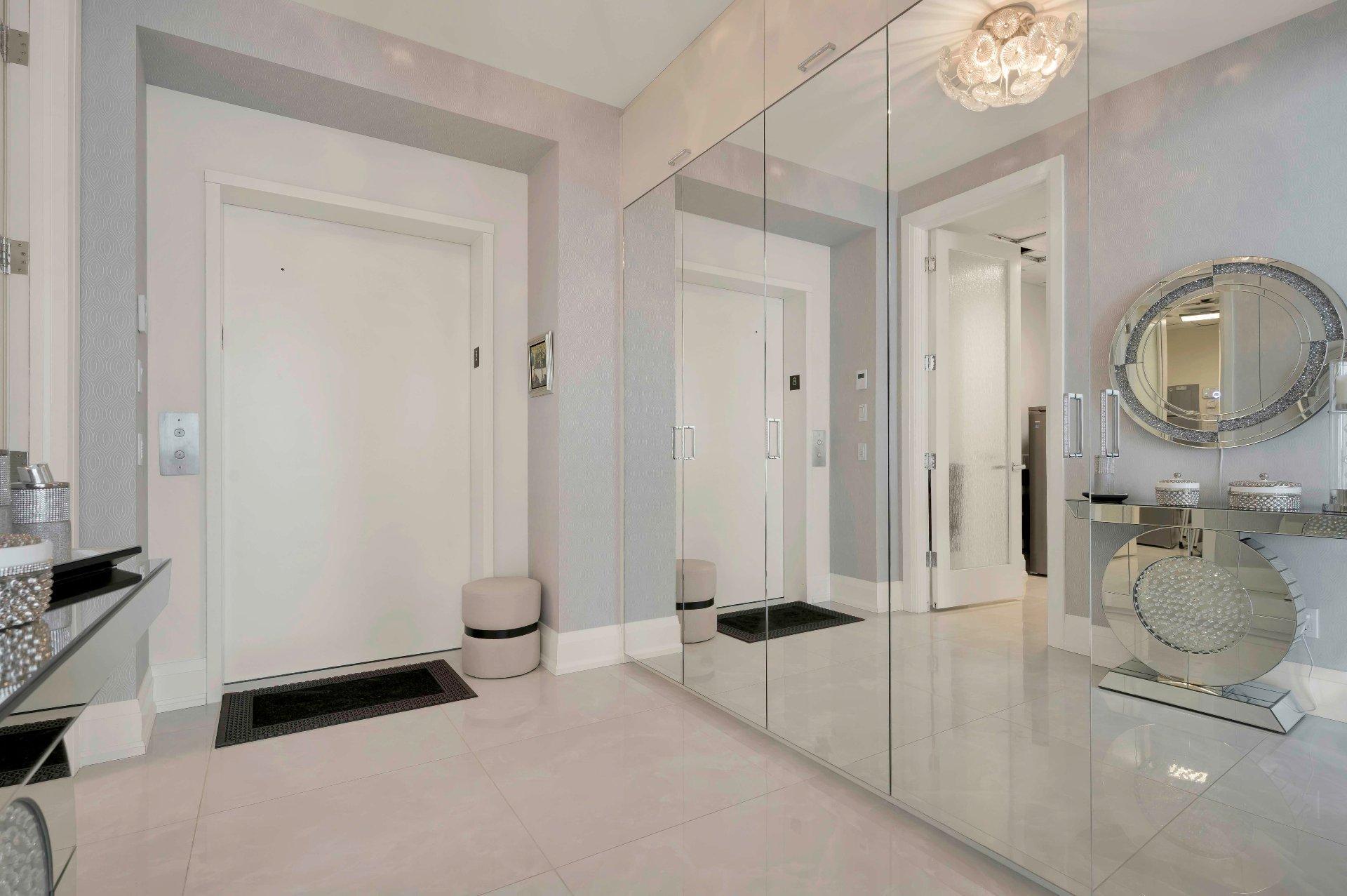 









4400


Prom. Paton

, 801,
Laval (Chomedey),




QC
H7W0K2

