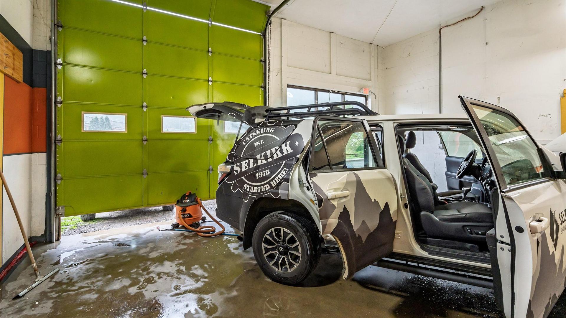 









920


Nelson

Avenue,
Nelson,




BC
V1L 2N9

