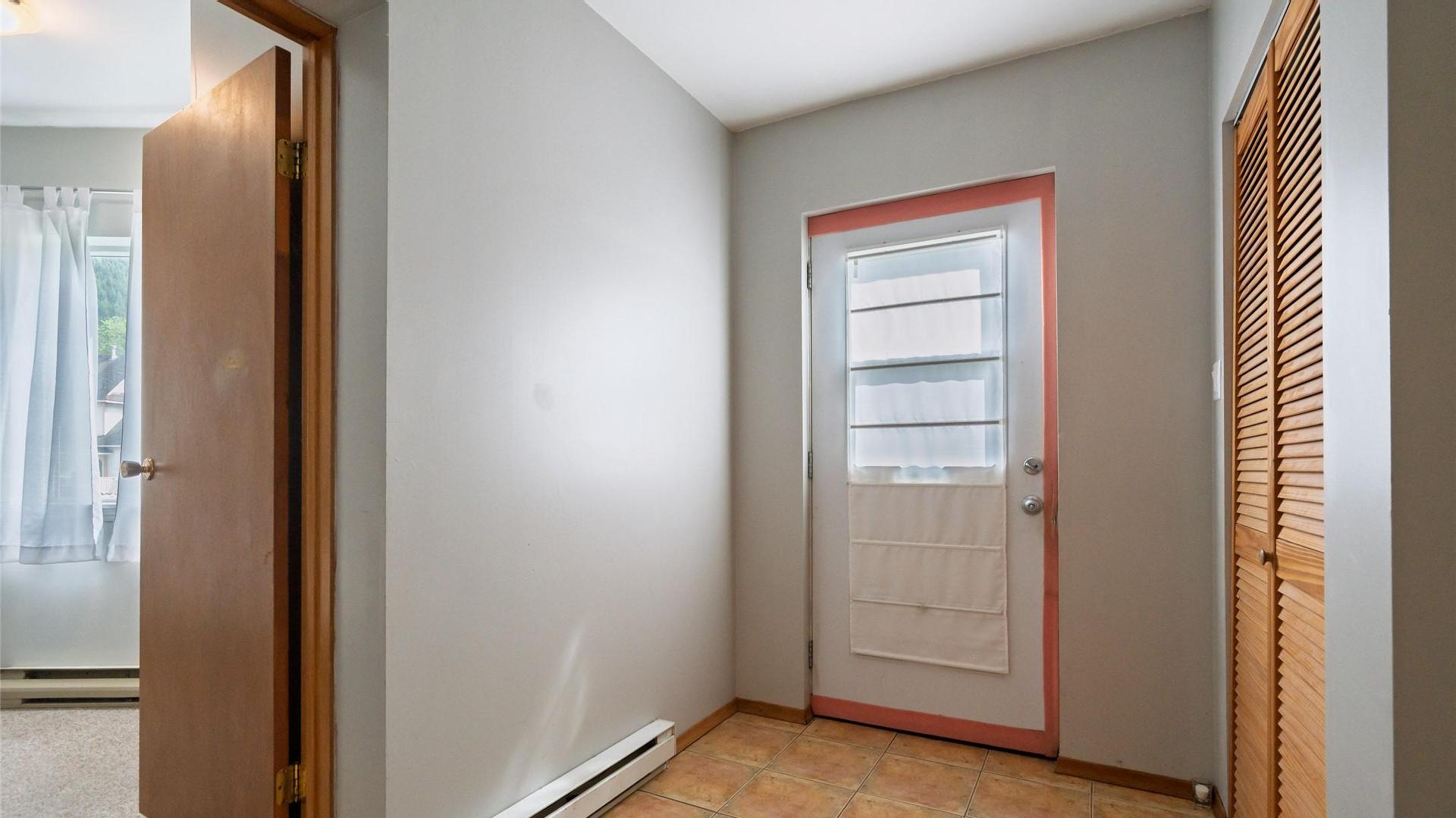 









920


Nelson

Avenue,
Nelson,




BC
V1L 2N9

