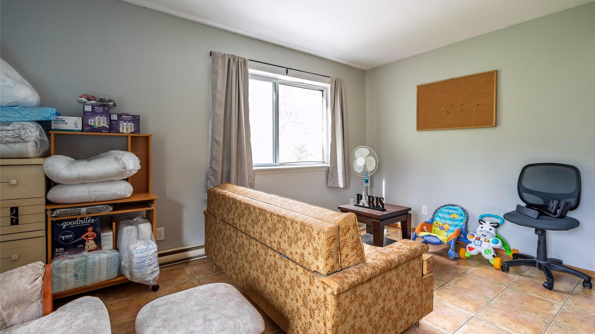 









920


Nelson

Avenue,
Nelson,




BC
V1L 2N9

