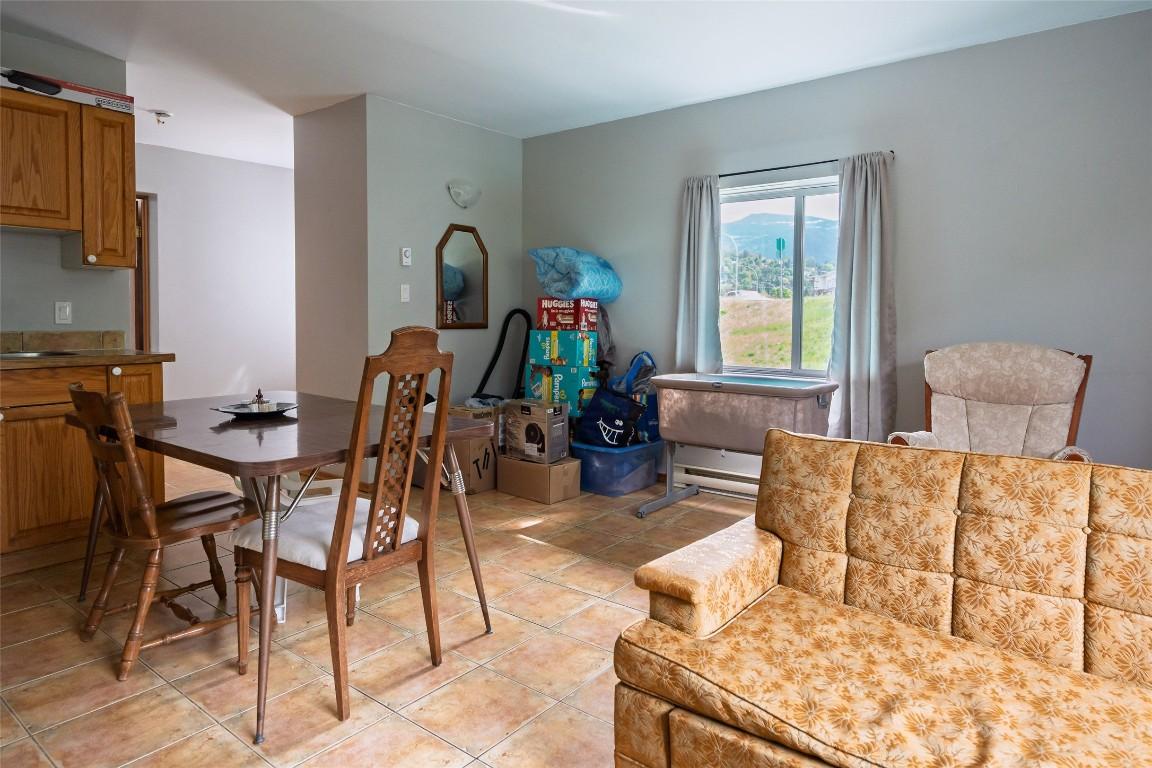 









920


Nelson

Avenue,
Nelson,




BC
V1L 2N9

