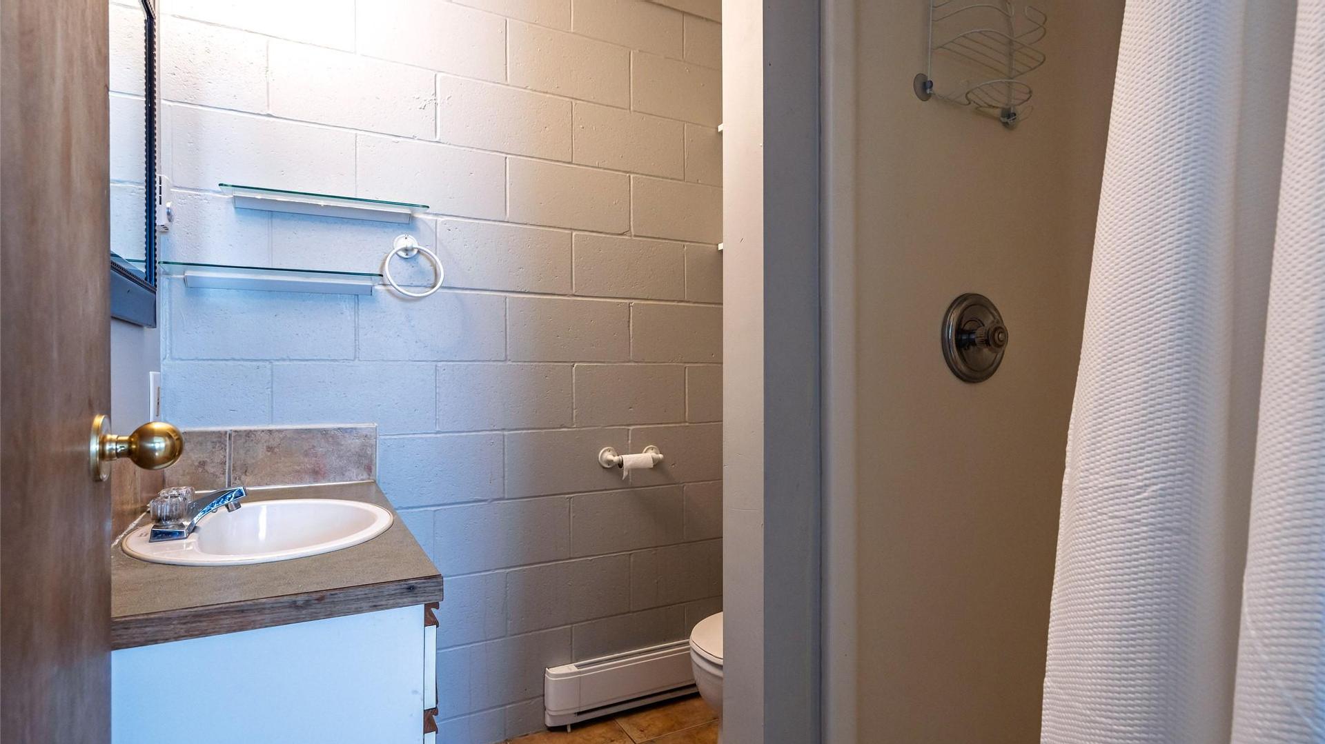 









920


Nelson

Avenue,
Nelson,




BC
V1L 2N9

