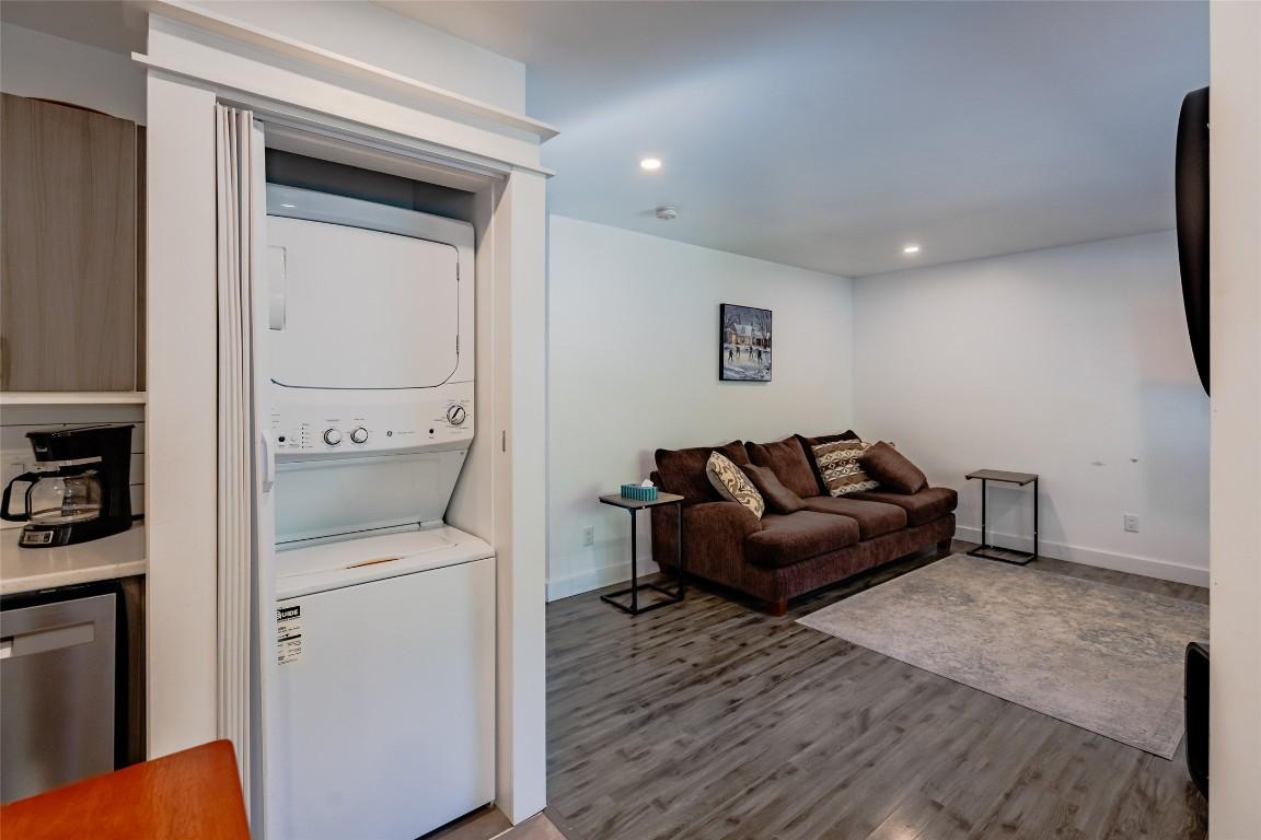 









1810


First

Street,
Fruitvale,




BC
V0G 1L0

