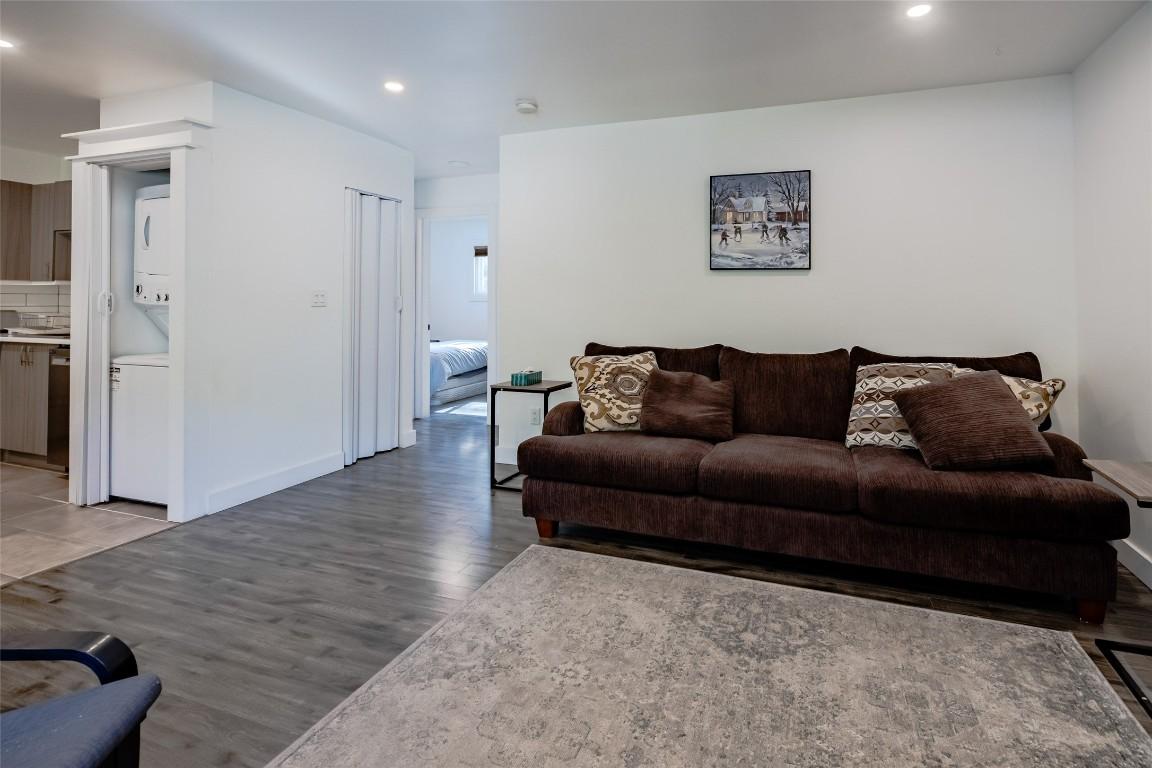 









1810


First

Street,
Fruitvale,




BC
V0G 1L0

