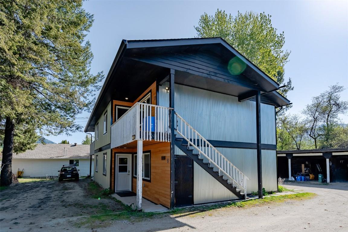 









1810


First

Street,
Fruitvale,




BC
V0G 1L0

