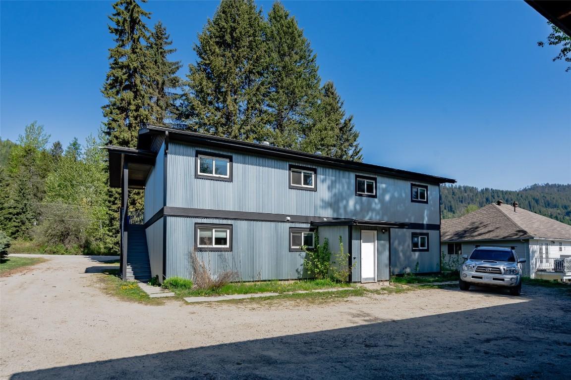 









1810


First

Street,
Fruitvale,




BC
V0G 1L0

