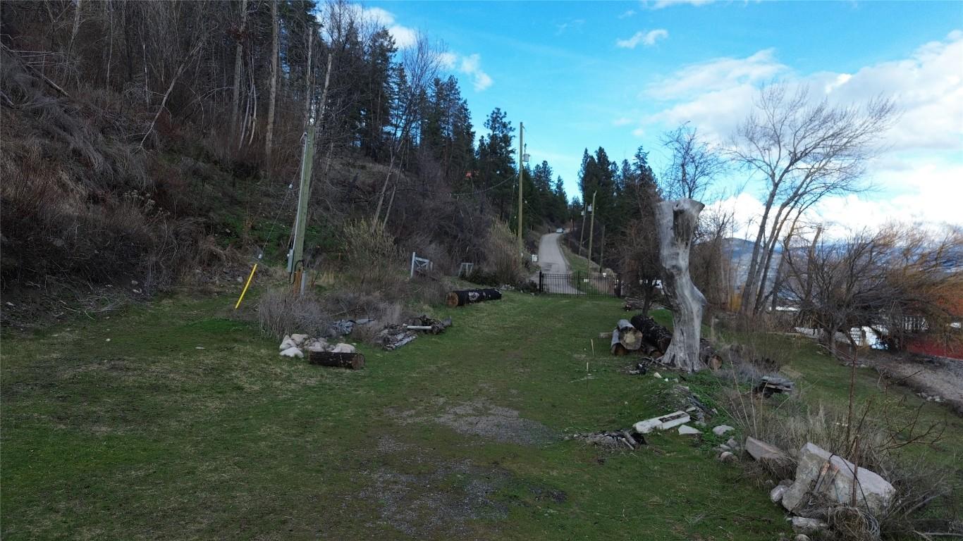 









55,57 & 9284


Killarney/Hodges

Place,
Fintry,




BC
V1H 2C4

