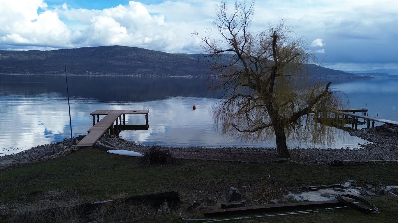 









55,57 & 9284


Killarney/Hodges

Place,
Fintry,




BC
V1H 2C4

