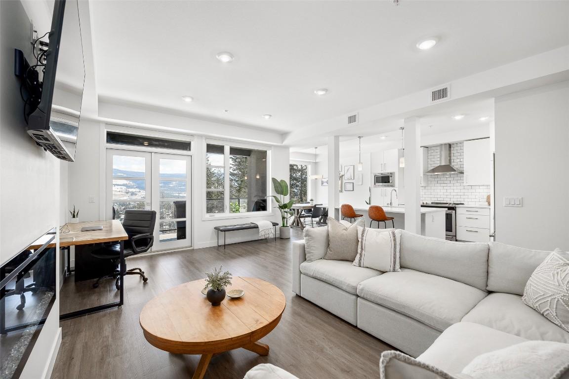 









9700


Santina

Road, 11,
Lake Country,




BC
V4V 0B1

