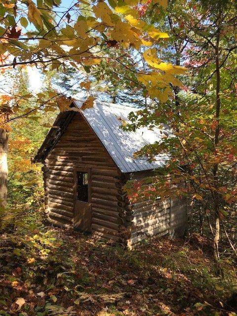 









3866


Ch. des Hauteurs

,
Sainte-Lucie-des-Laurentides,







QC
J0T2J0

