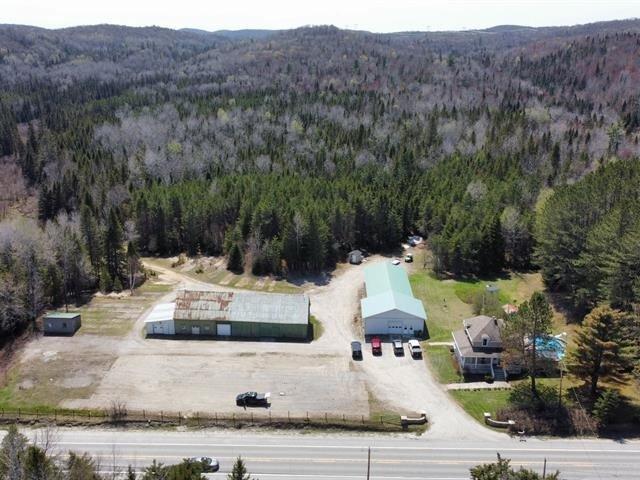 









8829Z


Route 117 S.

,
Rivière-Rouge,




QC
J0T1T0

