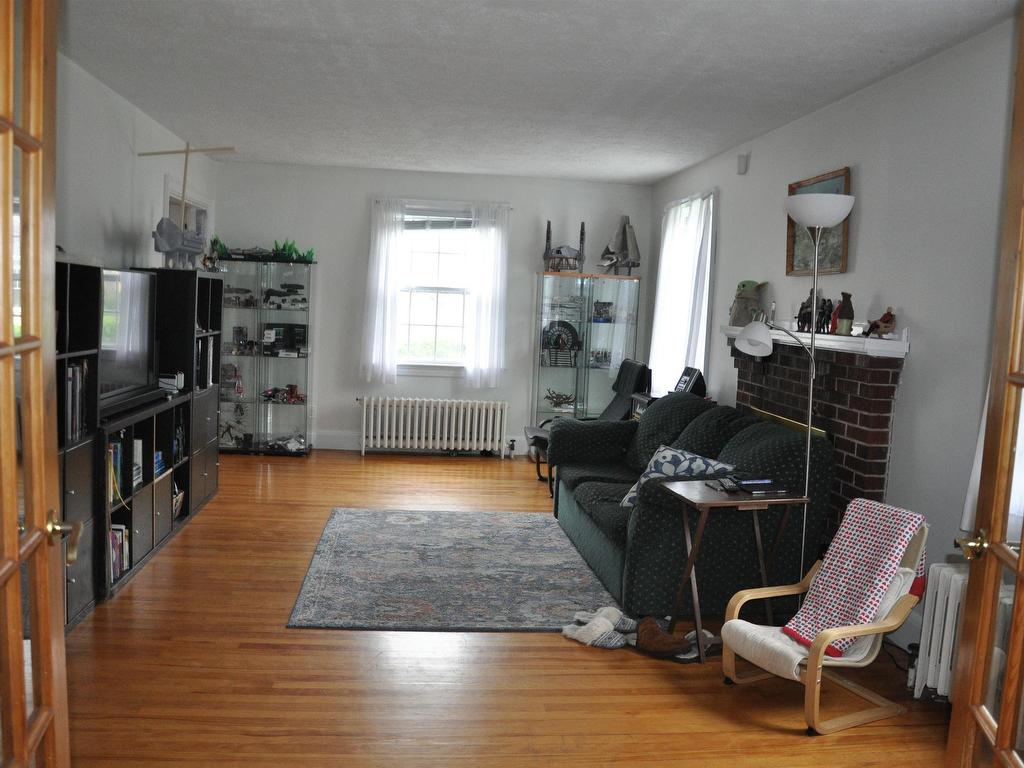 












33 Caldwell Avenue

,
Kentville,




NS
B4N 2C7

