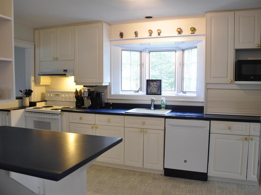 












33 Caldwell Avenue

,
Kentville,




NS
B4N 2C7


