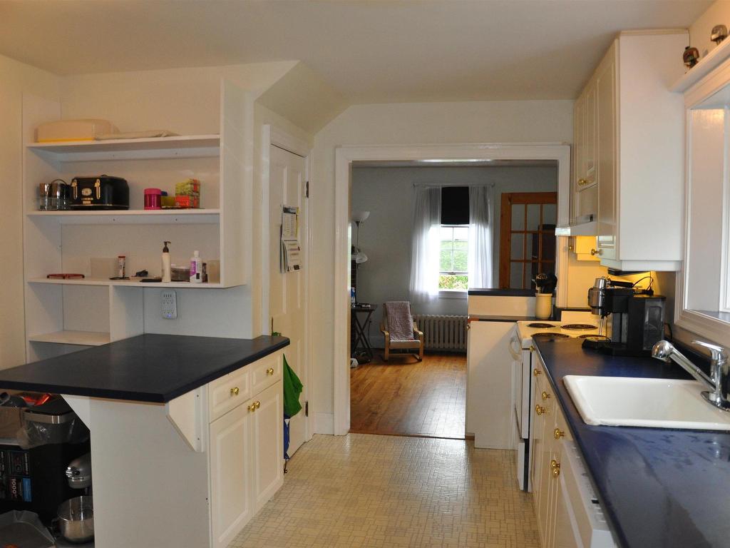 












33 Caldwell Avenue

,
Kentville,




NS
B4N 2C7


