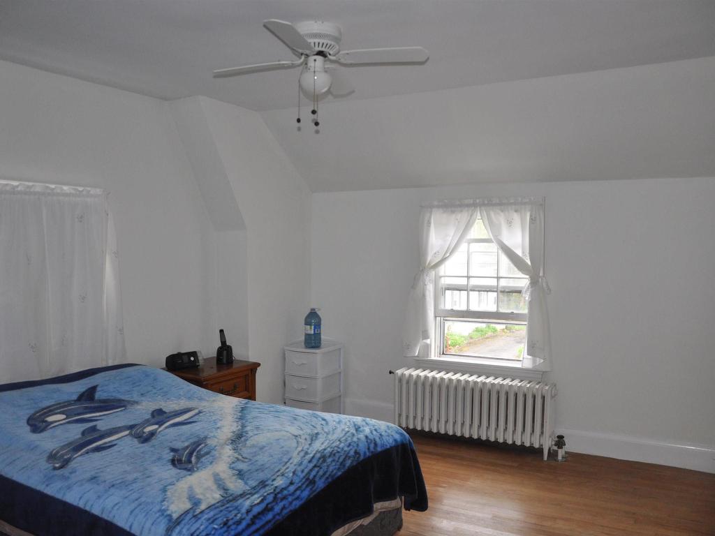












33 Caldwell Avenue

,
Kentville,




NS
B4N 2C7


