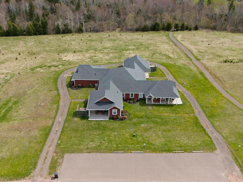 












60 177 Schoolhouse Lane

,
Stanley Bridge,




PE
C0A 1E0

