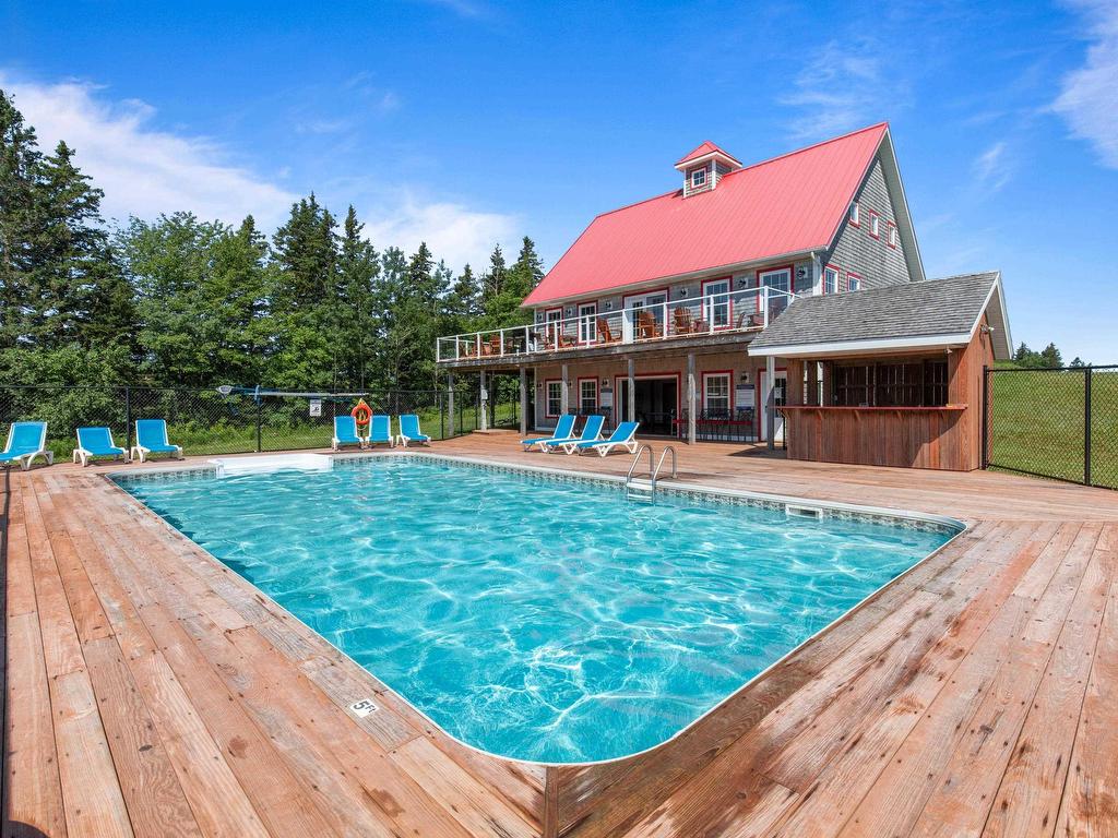 












60 177 Schoolhouse Lane

,
Stanley Bridge,




PE
C0A 1E0

