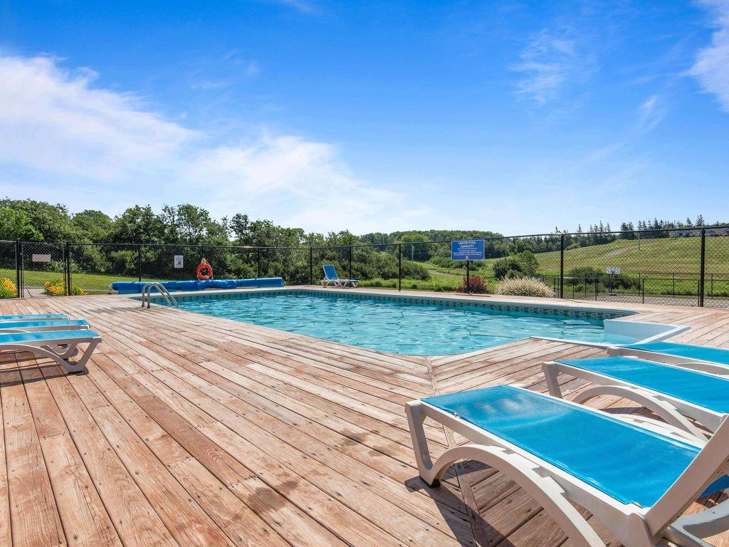 












60 177 Schoolhouse Lane

,
Stanley Bridge,




PE
C0A 1E0

