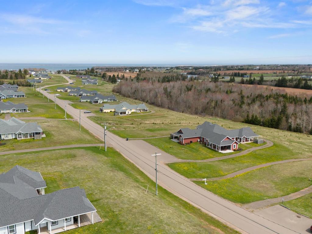 












60 177 Schoolhouse Lane

,
Stanley Bridge,




PE
C0A 1E0

