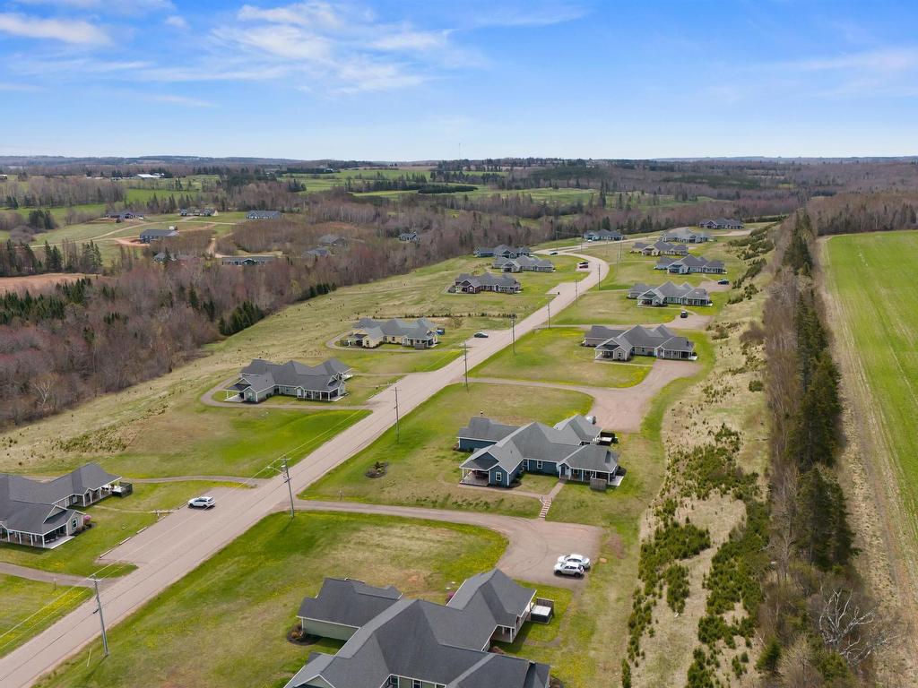 












60 177 Schoolhouse Lane

,
Stanley Bridge,




PE
C0A 1E0

