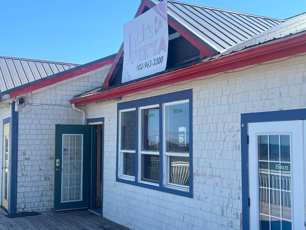 












8989 Cavendish Road

,
Cavendish,




PE
C0A 1N0

