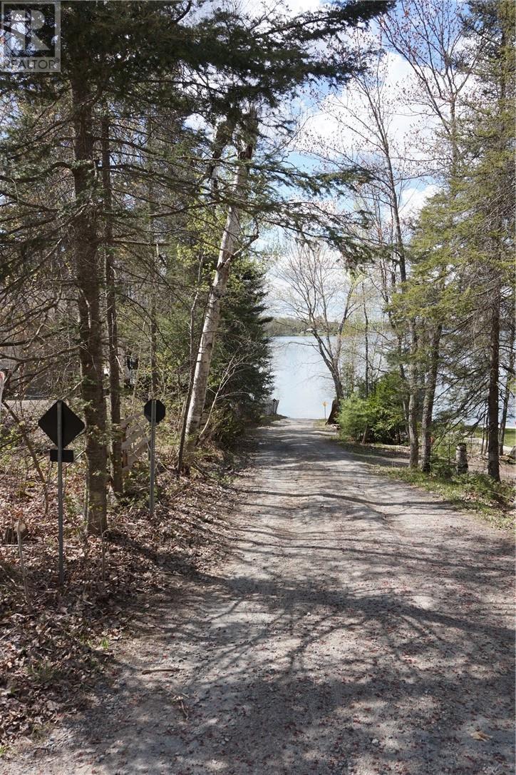












80 Waldenwood Road

,
Greater Sudbury,







Ontario
P0M3E0

