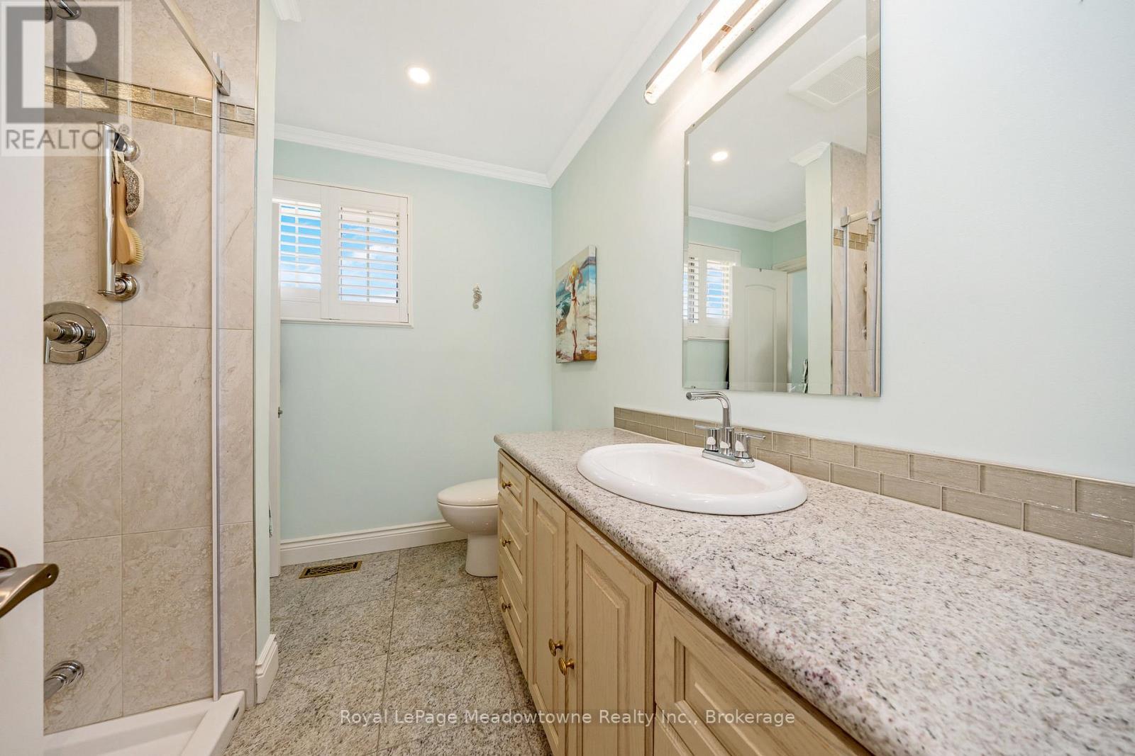 












391 HIGHSIDE DRIVE

,
Milton (OM Old Milton),




Ontario
L9T1W9


