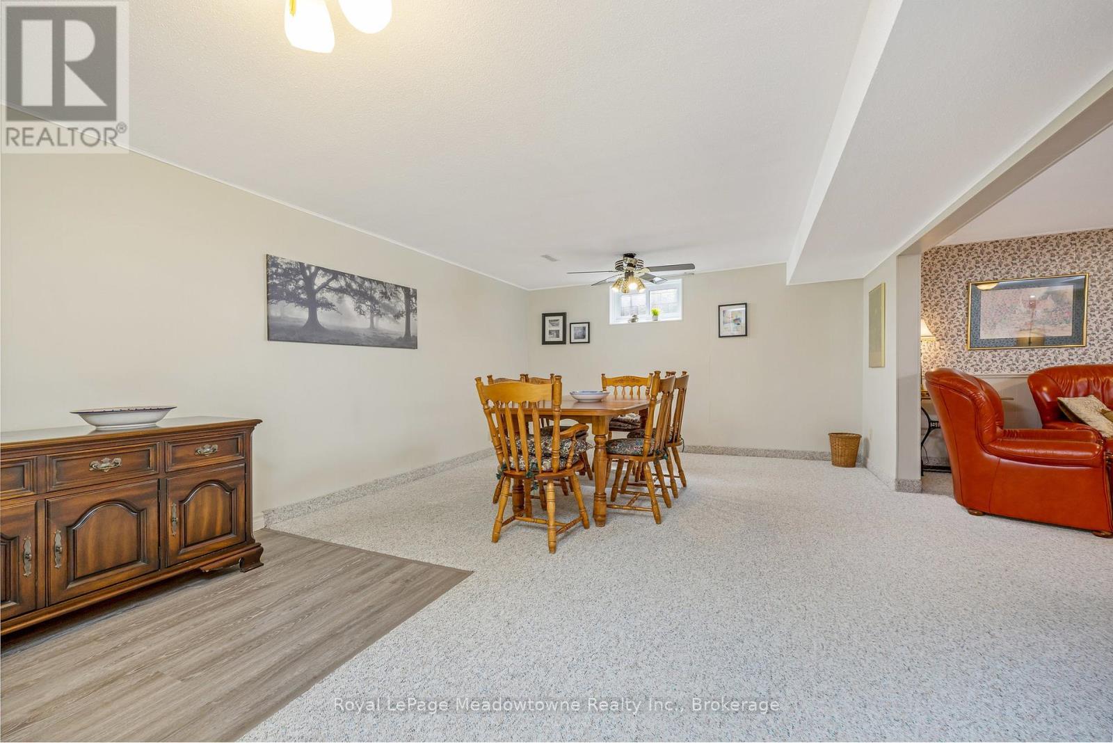 












391 HIGHSIDE DRIVE

,
Milton (OM Old Milton),




Ontario
L9T1W9

