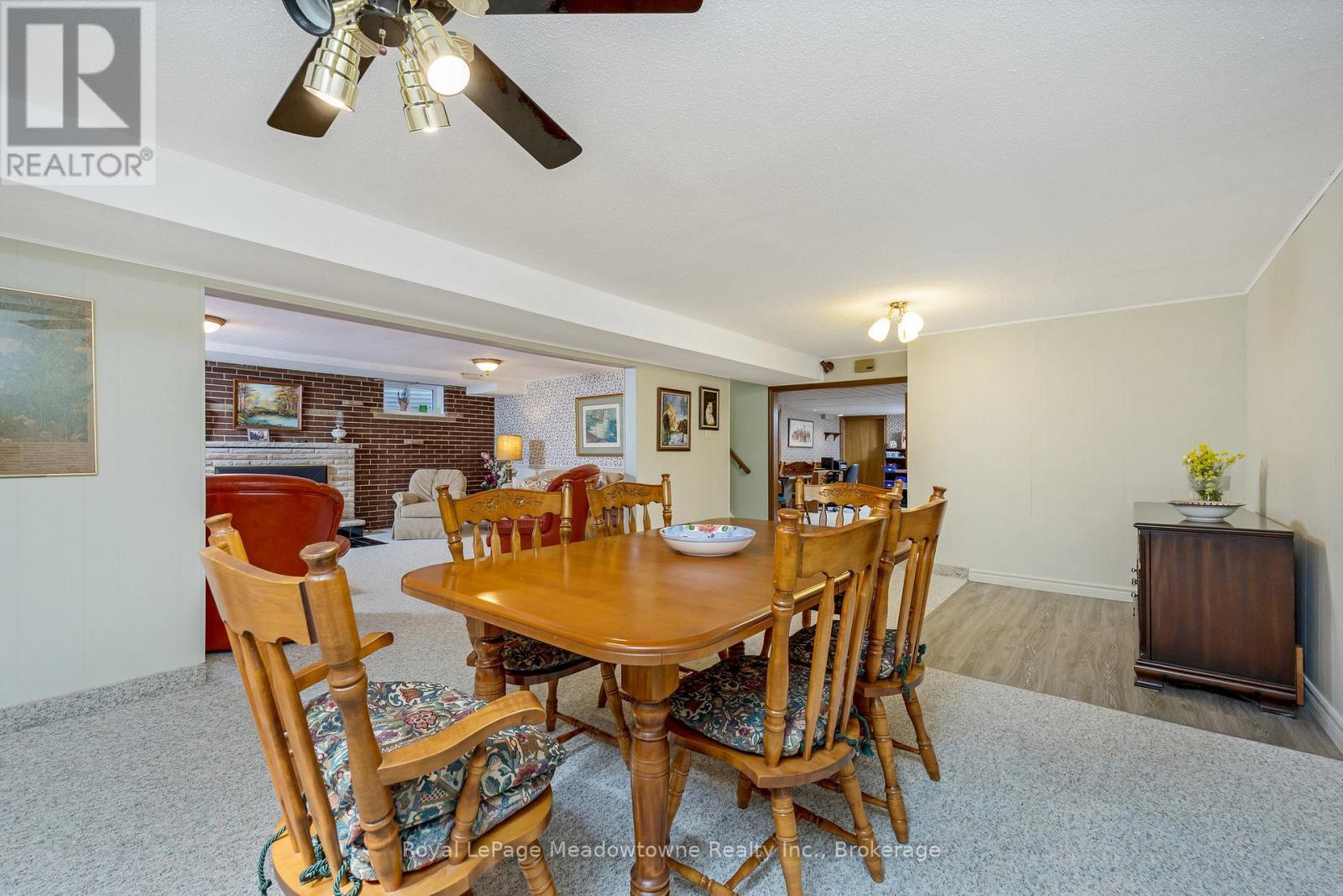 












391 HIGHSIDE DRIVE

,
Milton (OM Old Milton),




Ontario
L9T1W9


