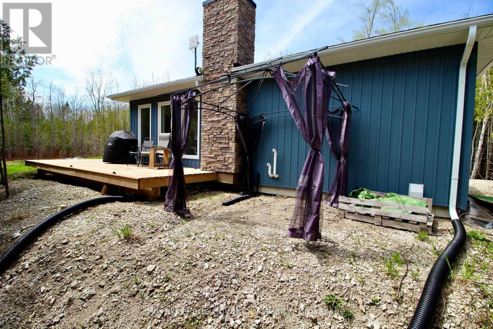 












134 MAPLE GOLF CRESCENT

,
Northern Bruce Peninsula,




Ontario
N0H2R0

