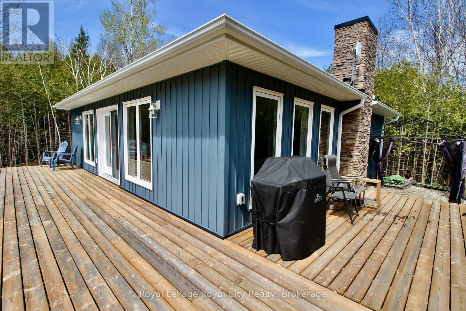 












134 MAPLE GOLF CRESCENT

,
Northern Bruce Peninsula,




Ontario
N0H2R0

