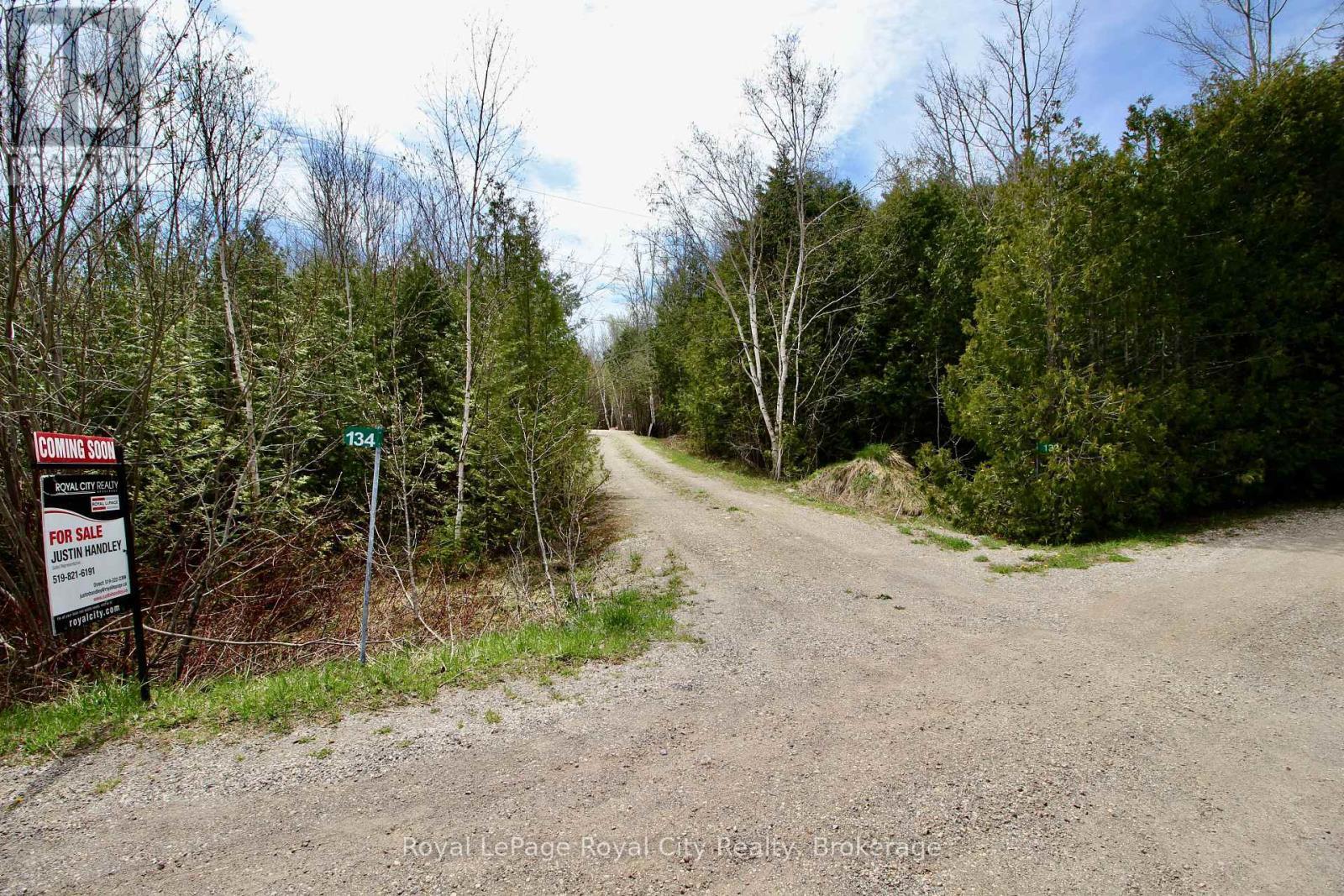 












134 MAPLE GOLF CRESCENT

,
Northern Bruce Peninsula,




Ontario
N0H2R0


