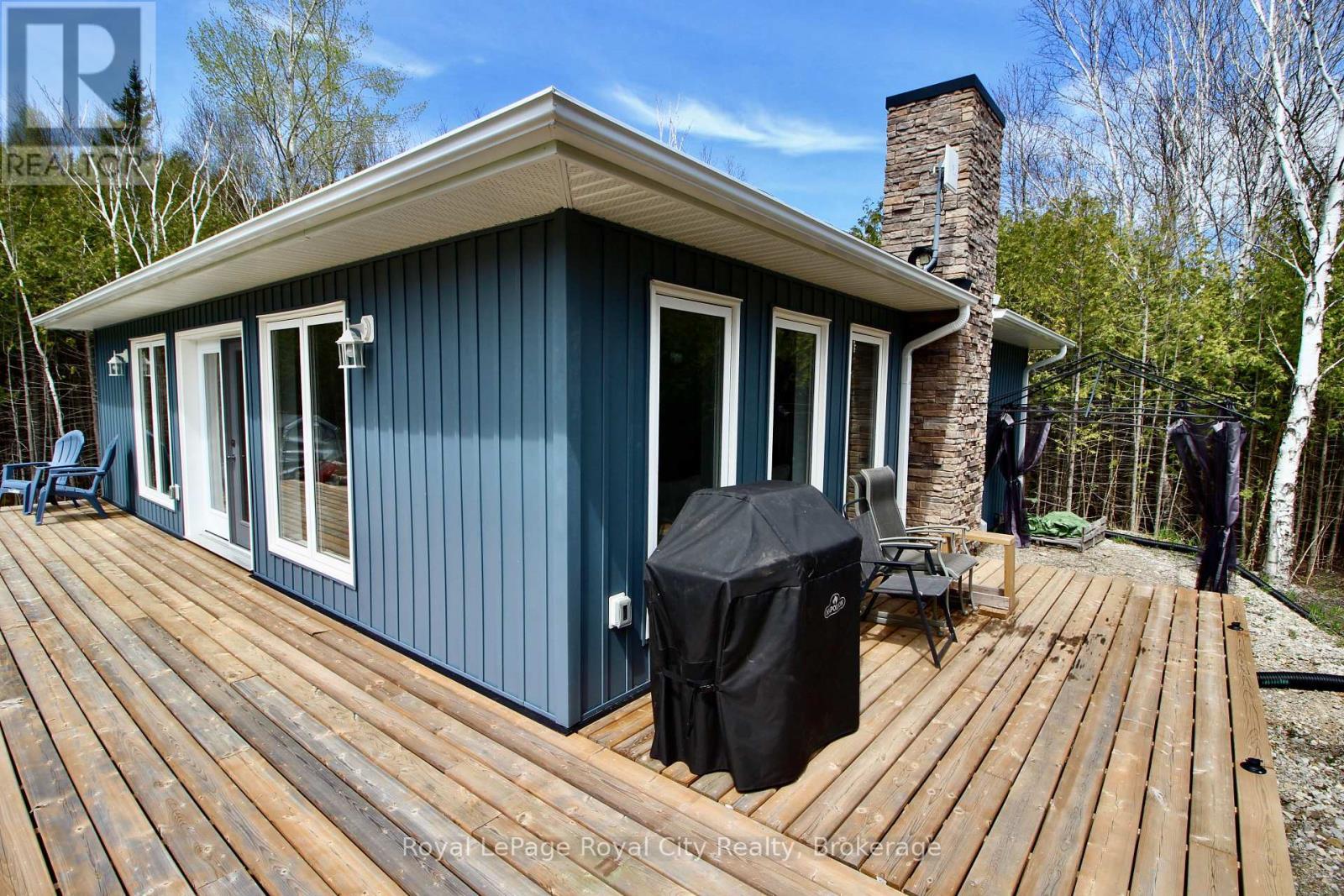 












134 MAPLE GOLF CRESCENT

,
Northern Bruce Peninsula,




Ontario
N0H2R0

