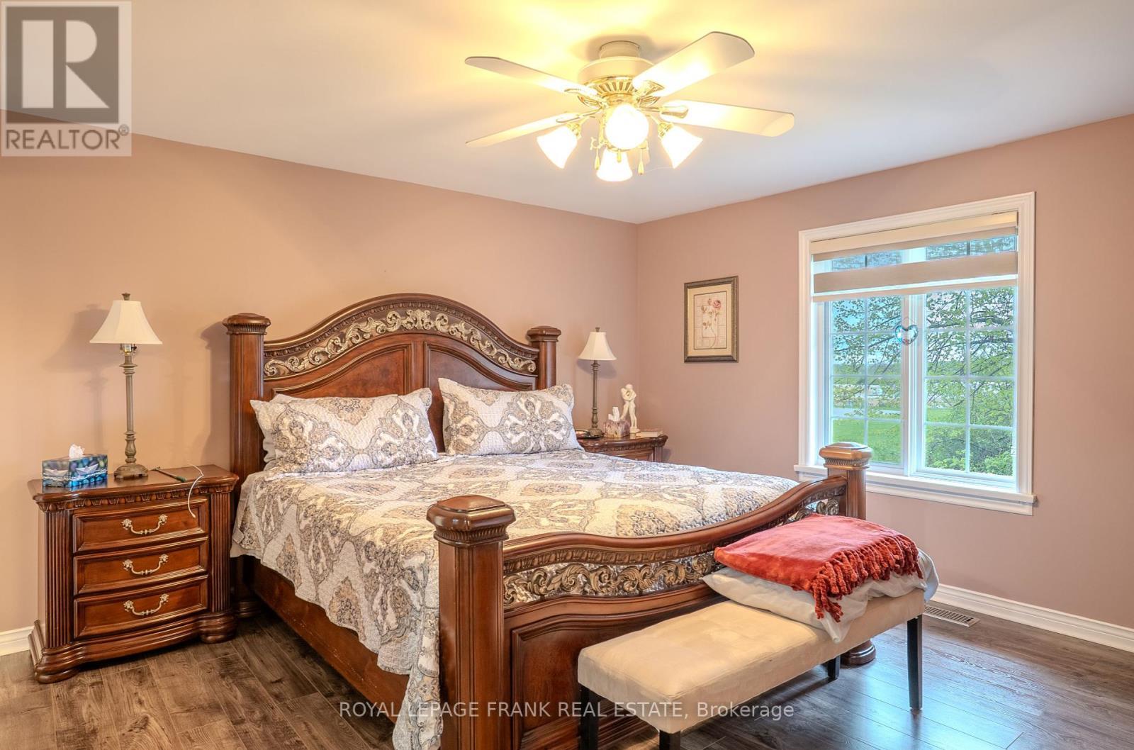 












5 HILLVIEW DRIVE

,
Kawartha Lakes (Bobcaygeon),




Ontario
K0M1A0

