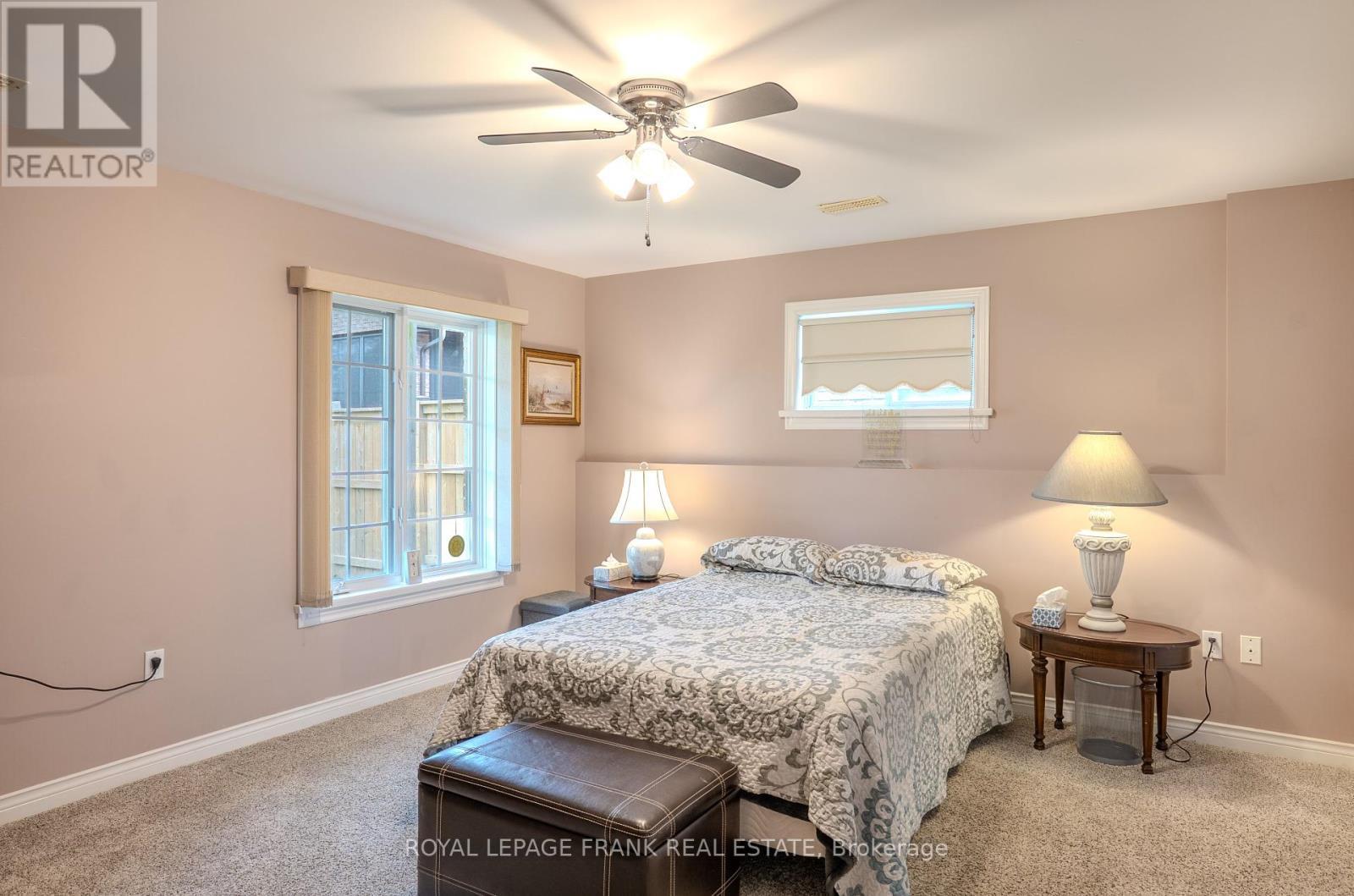 












5 HILLVIEW DRIVE

,
Kawartha Lakes (Bobcaygeon),




Ontario
K0M1A0

