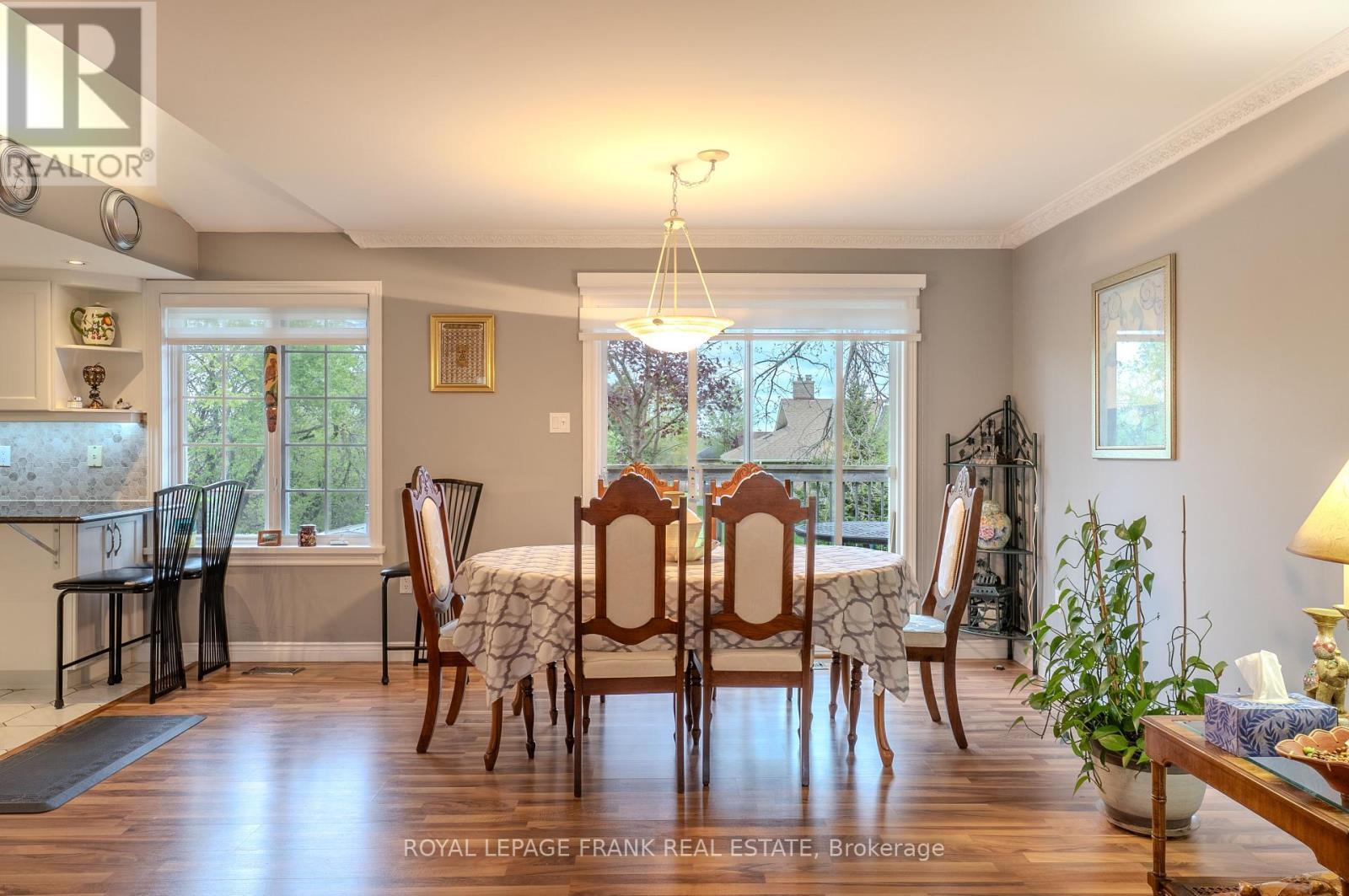 












5 HILLVIEW DRIVE

,
Kawartha Lakes (Bobcaygeon),




Ontario
K0M1A0

