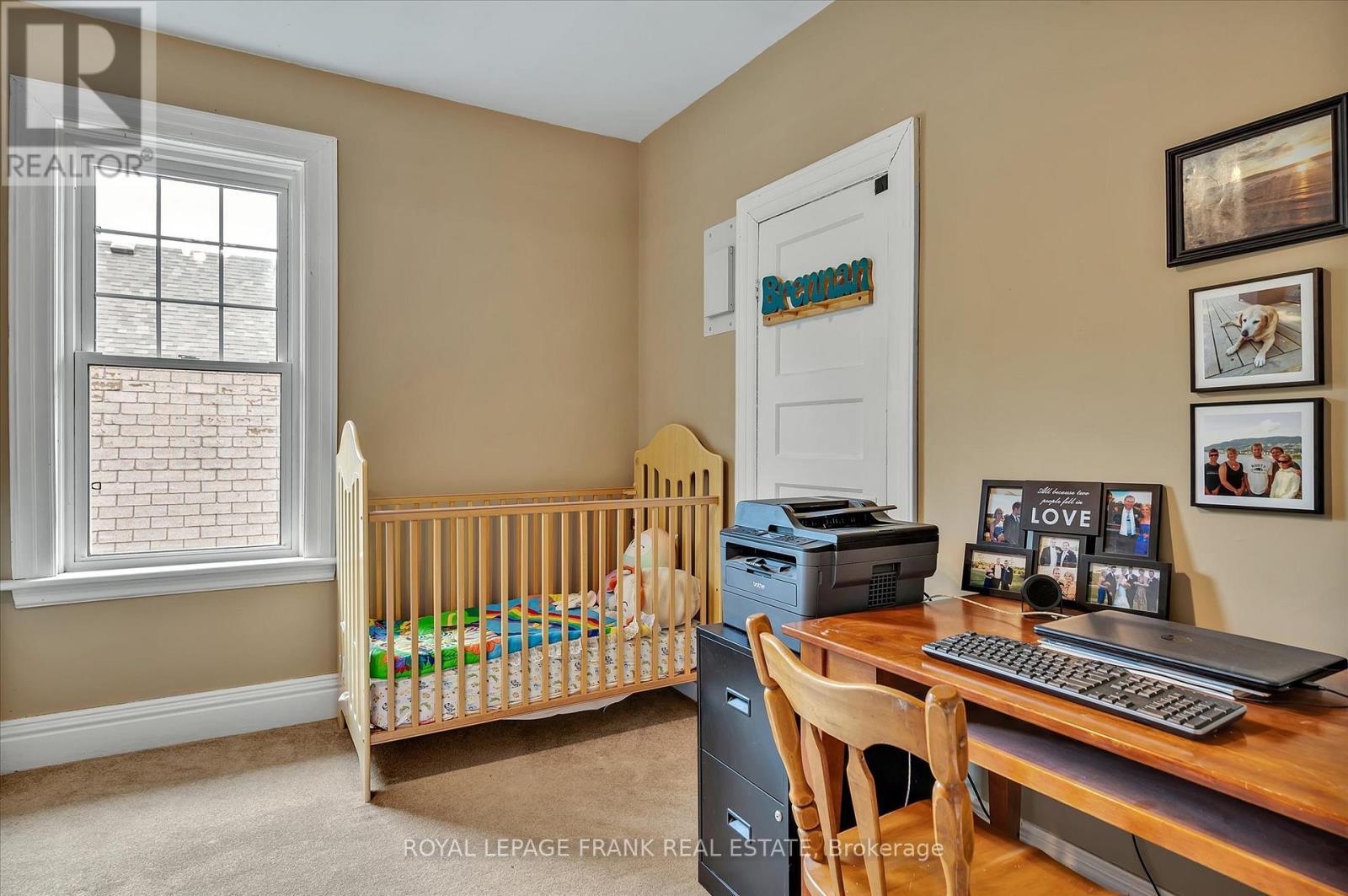 












83 BENSON AVENUE

,
Peterborough North (South),




Ontario
K9H5X8

