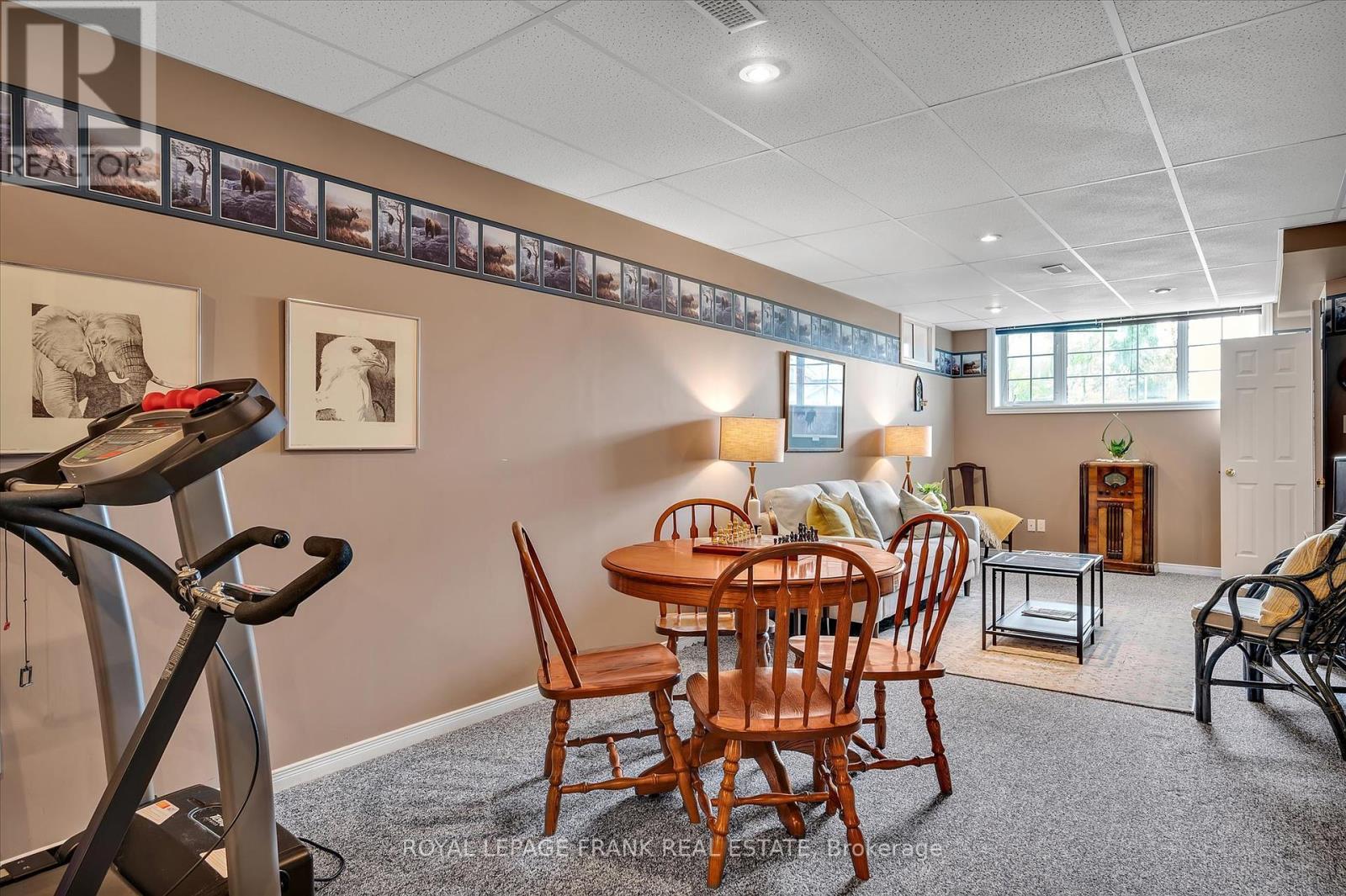 












2114 EASTHILL DRIVE

,
Peterborough East (South),




Ontario
K9L1Y8

