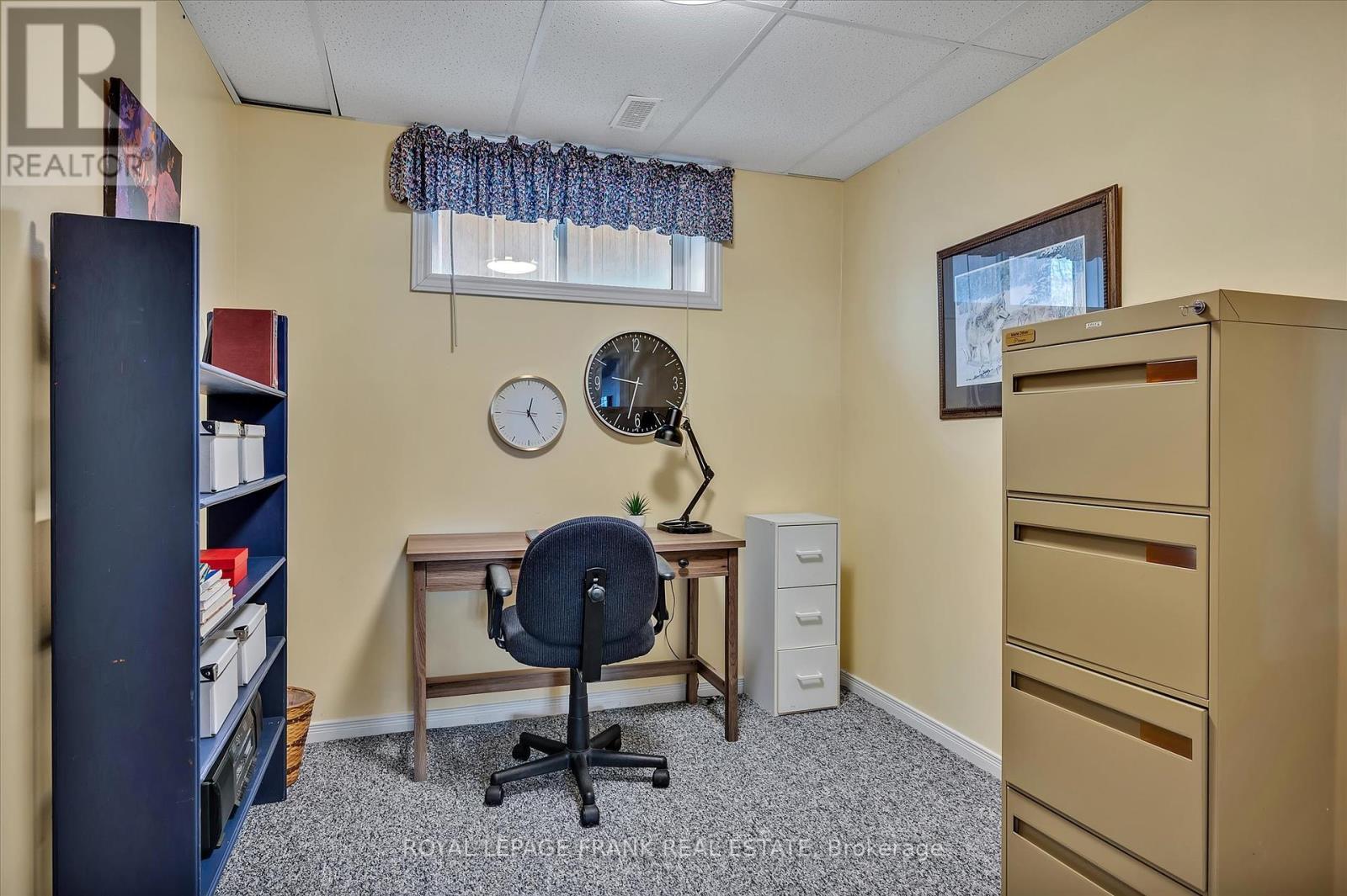 












2114 EASTHILL DRIVE

,
Peterborough East (South),




Ontario
K9L1Y8


