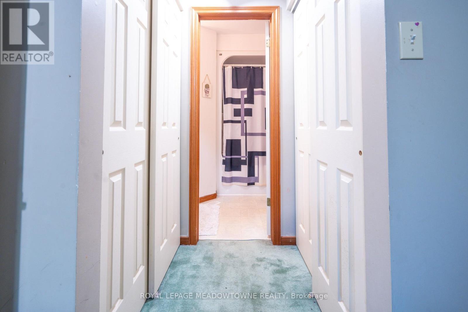 












2 - 700 CHAMPLAIN BOULEVARD

,
Cambridge,




Ontario
N1R8K1


