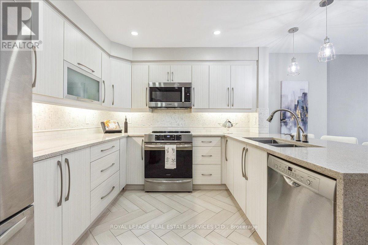 












10 - 2250 ROCKINGHAM DRIVE

,
Oakville,




Ontario
L6H6J3

