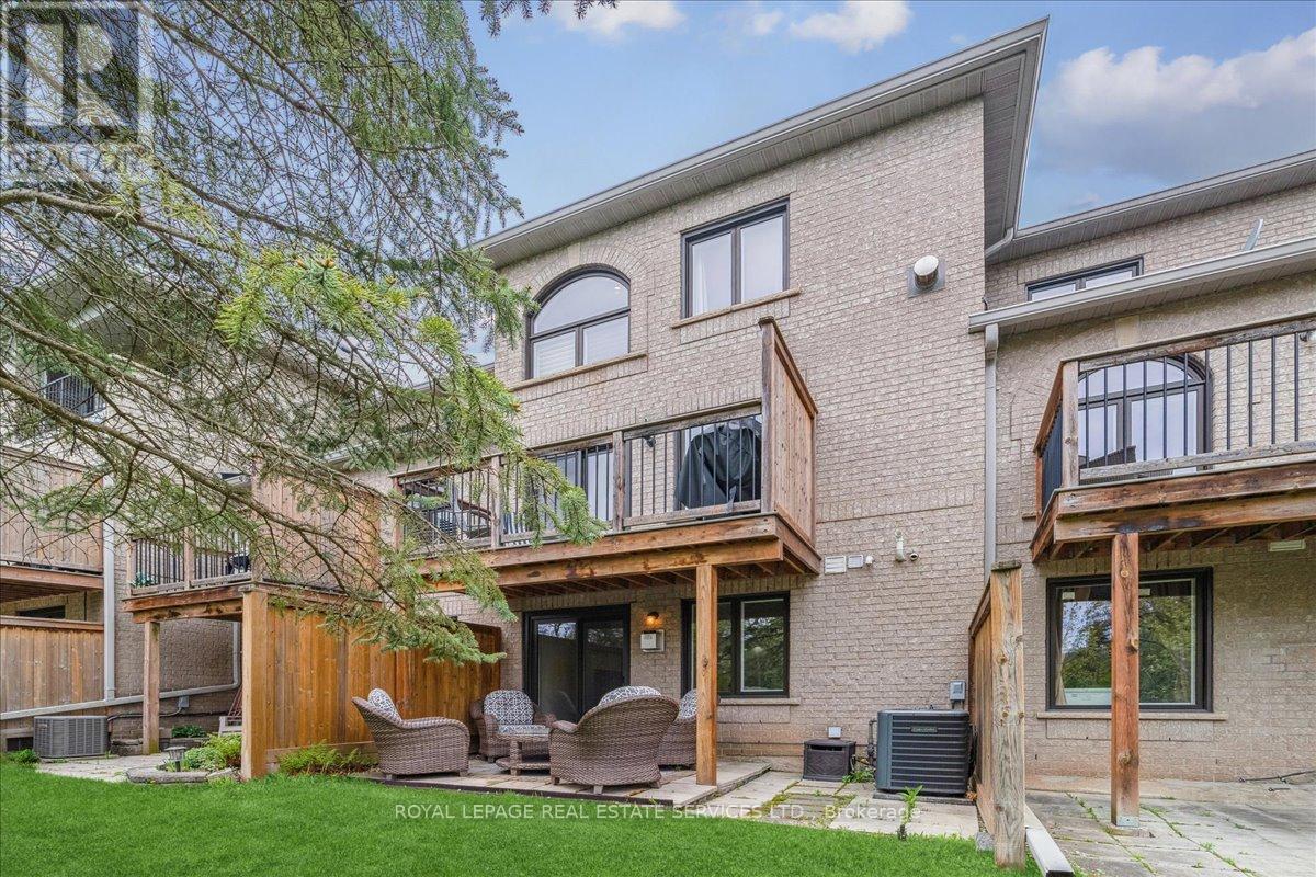 












10 - 2250 ROCKINGHAM DRIVE

,
Oakville,




Ontario
L6H6J3

