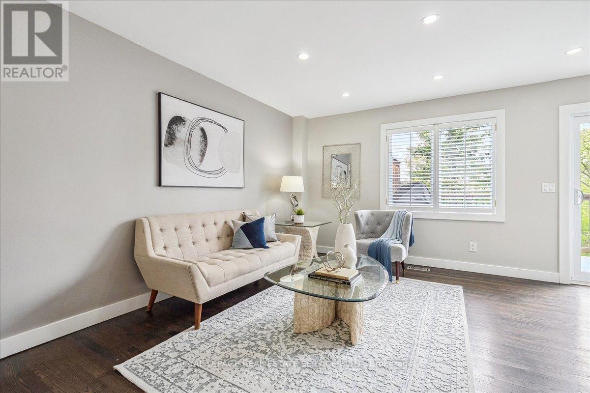 












10 - 2250 ROCKINGHAM DRIVE

,
Oakville,




Ontario
L6H6J3

