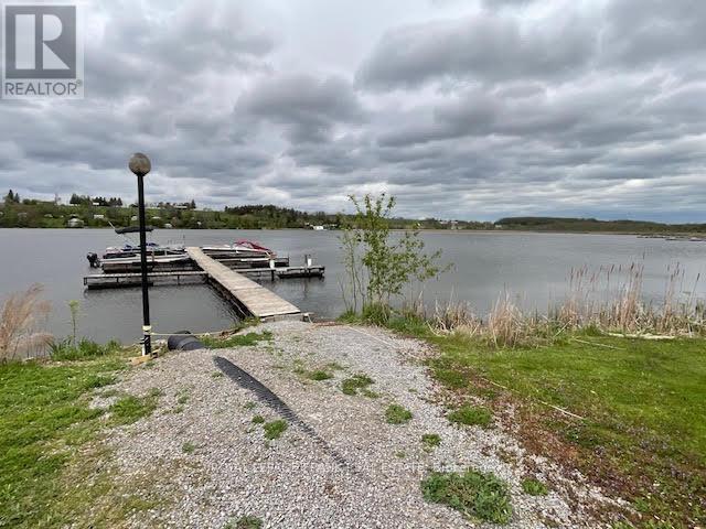 












1 GRANDVIEW AVENUE

,
Otonabee-South Monaghan,




Ontario
K0L2G0

