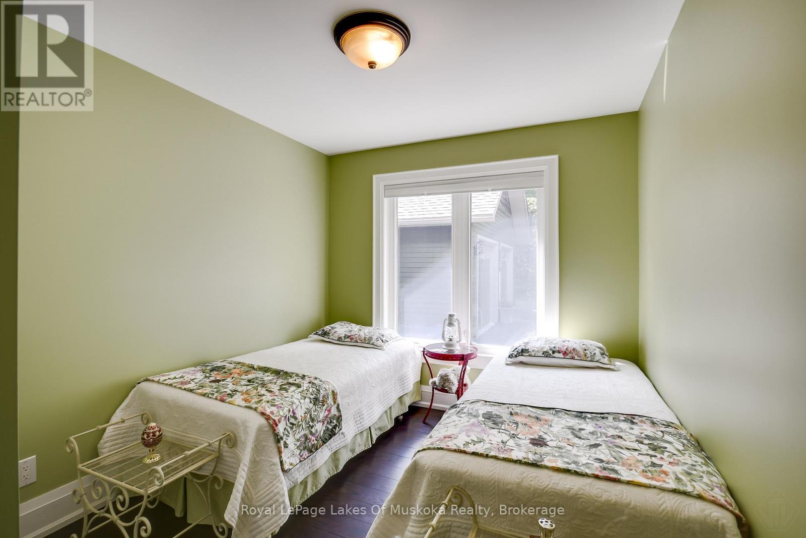 












759 WILLIAMSPORT ROAD

,
Huntsville (Chaffey),




Ontario
P1H2J4

