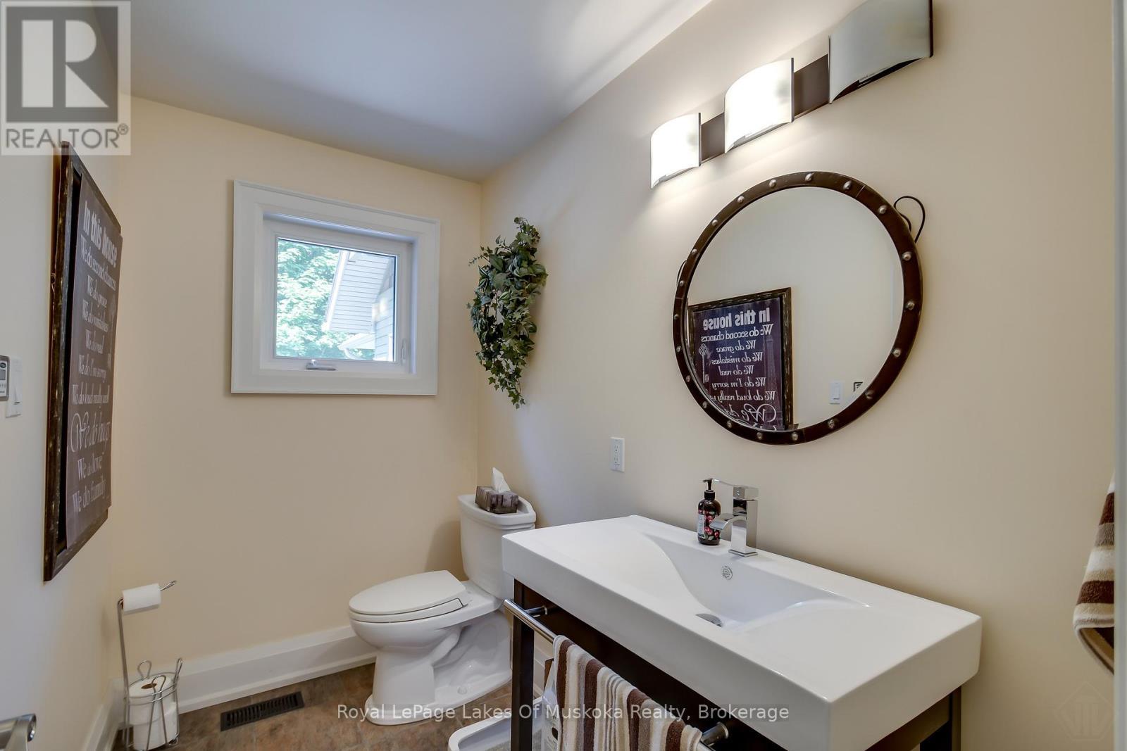 












759 WILLIAMSPORT ROAD

,
Huntsville (Chaffey),




Ontario
P1H2J4

