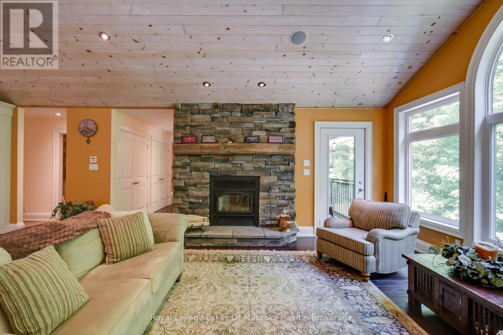 












759 WILLIAMSPORT ROAD

,
Huntsville (Chaffey),




Ontario
P1H2J4

