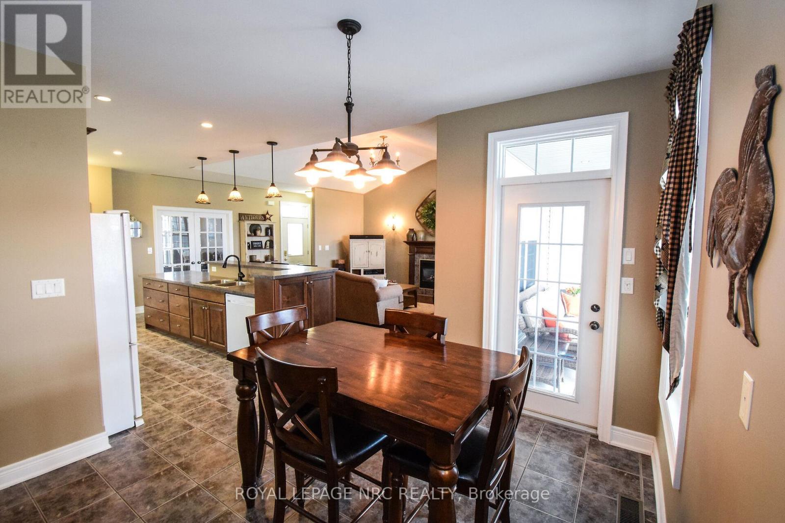 












870 CENTRALIA AVENUE N

,
Fort Erie (Ridgeway),




Ontario
L0S1N0


