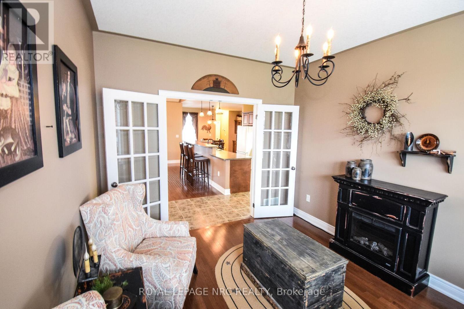 












870 CENTRALIA AVENUE N

,
Fort Erie (Ridgeway),




Ontario
L0S1N0

