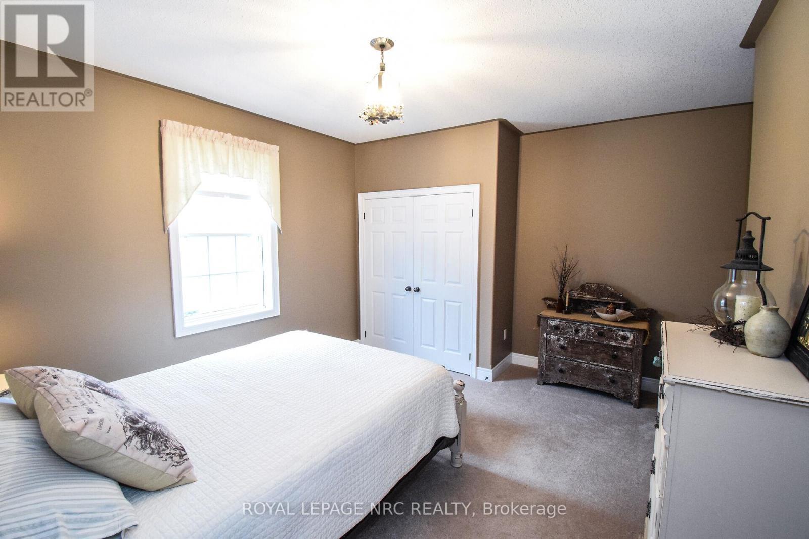 












870 CENTRALIA AVENUE N

,
Fort Erie (Ridgeway),




Ontario
L0S1N0

